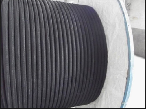 ICCP Conductive Polymer ความยืดหยุ่นของแอโนดที่ผลิตได้ในปัจจุบัน 52ma / M สำหรับถังน้ำมันใต้ดิน