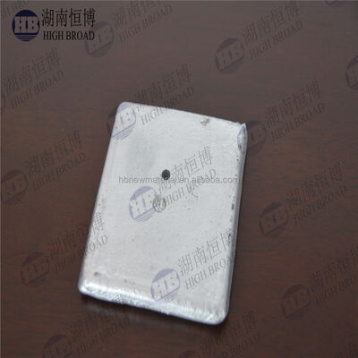 อัลลูมิเนียมเบริลลี่ียม Master Alloy AlBe Ingot กับ Be 3-5% สําหรับการปรับปรุงเมล็ดและปรับปรุงคุณสมบัติกล