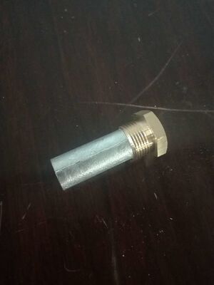 ปั๊มความร้อนที่เข้ากันได้ แม็กนีเซียมแอนโด้สต๊อป 39 นิ้ว 5/8 NPT สําหรับระบบเครื่องทําน้ําอุ่นปั๊มความร้อนไฟฟ้าไฮบริด