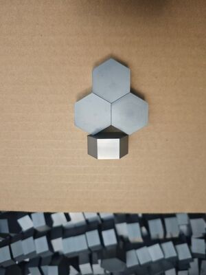 Pressureless Sintered Ceramic Ballistic Tile in 50x50mm Square and 30x30mm Hexagonal for Bulletproof Protection