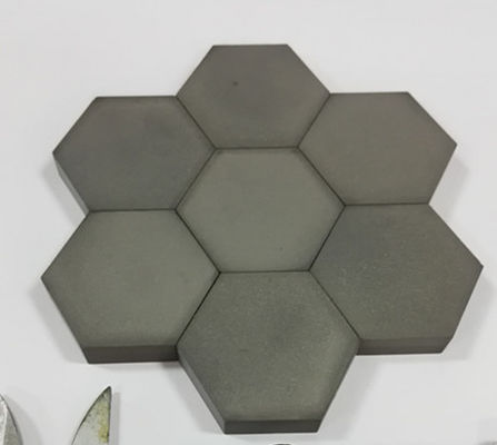 SIC Plate Silicon Carbide กระสุนกันกระสุน Plate with High Temperature Tolerance ความทนทานต่อการกัดกร่อนและความแข็งแรงในการบิดสูง